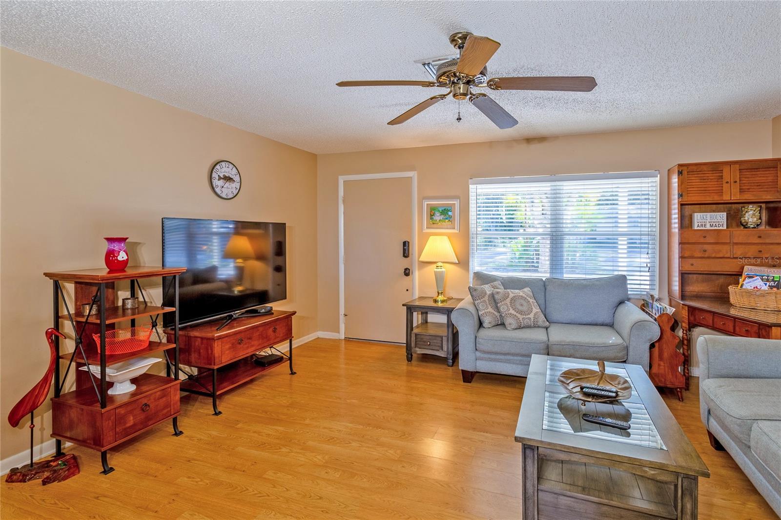 Listing photo id 44 for 6225 Riverbend Road