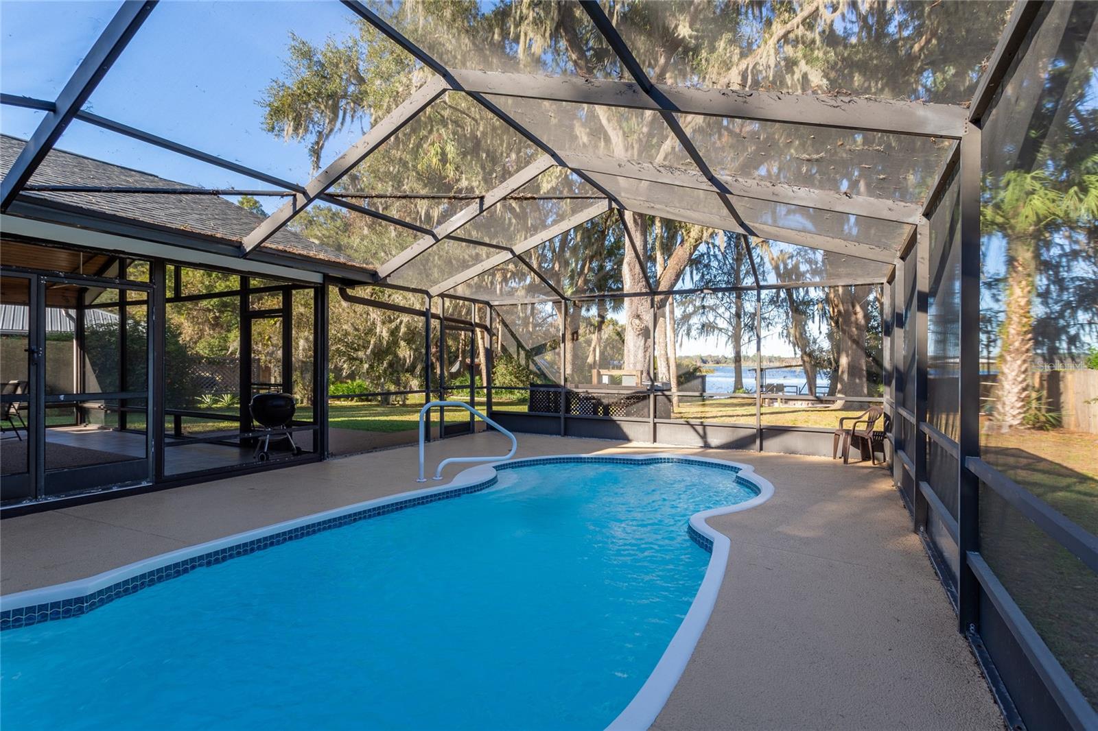 Listing photo id 47 for 6225 Riverbend Road