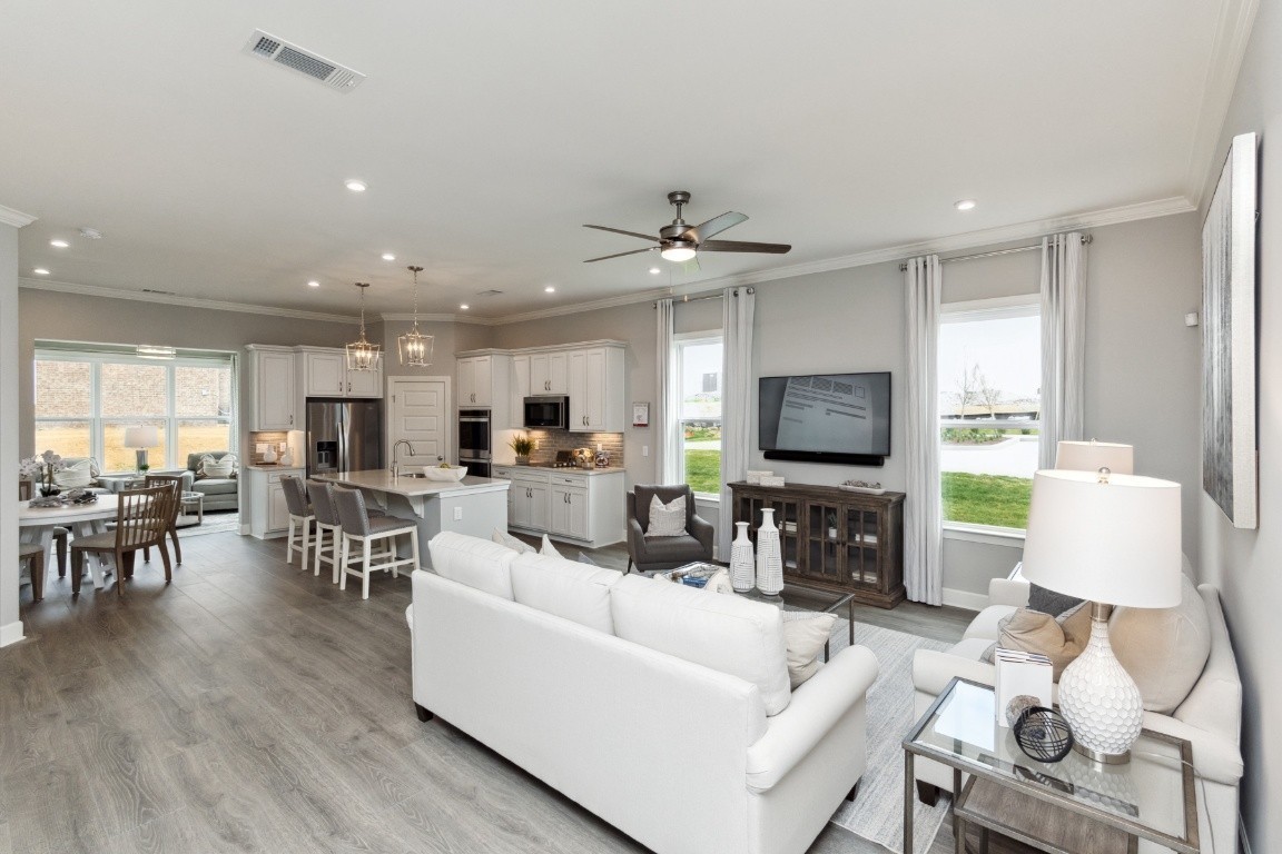 Listing photo id 4 for 6225 Riverbend Road