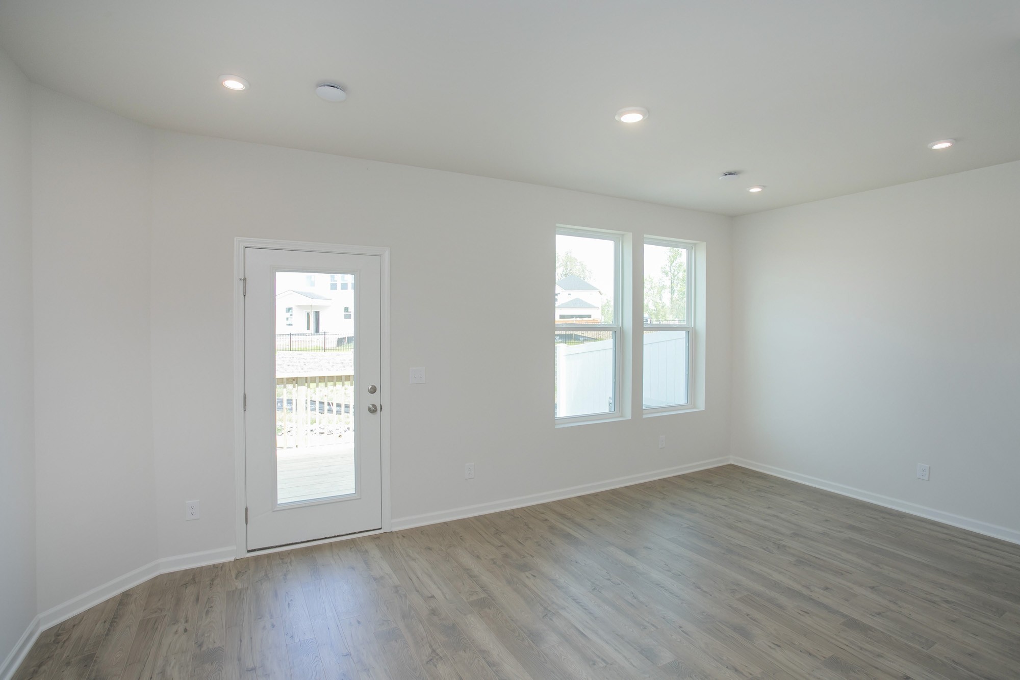 Image 24 of 27 For 6205 Shadowood Point