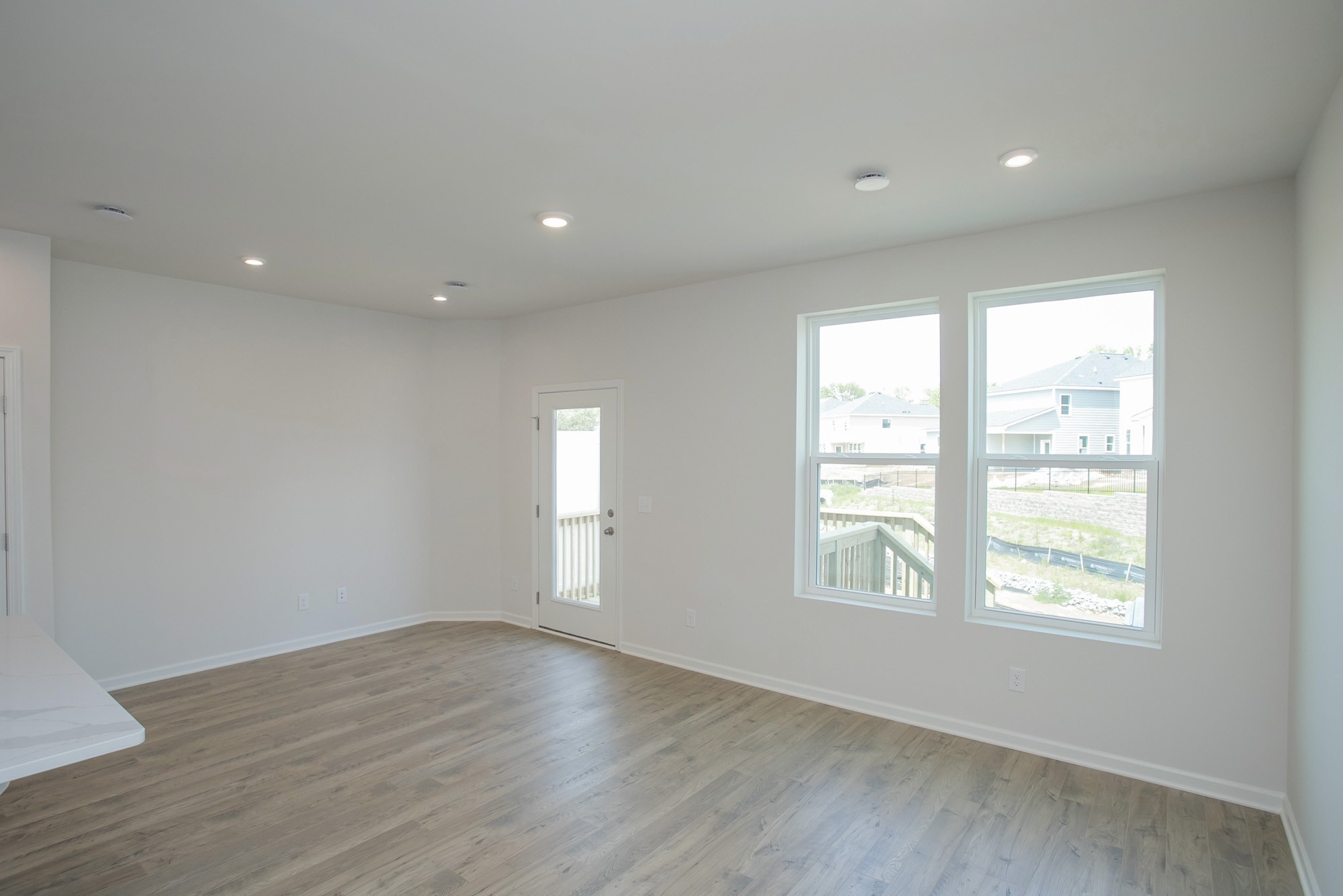 Image 5 of 27 For 6205 Shadowood Point