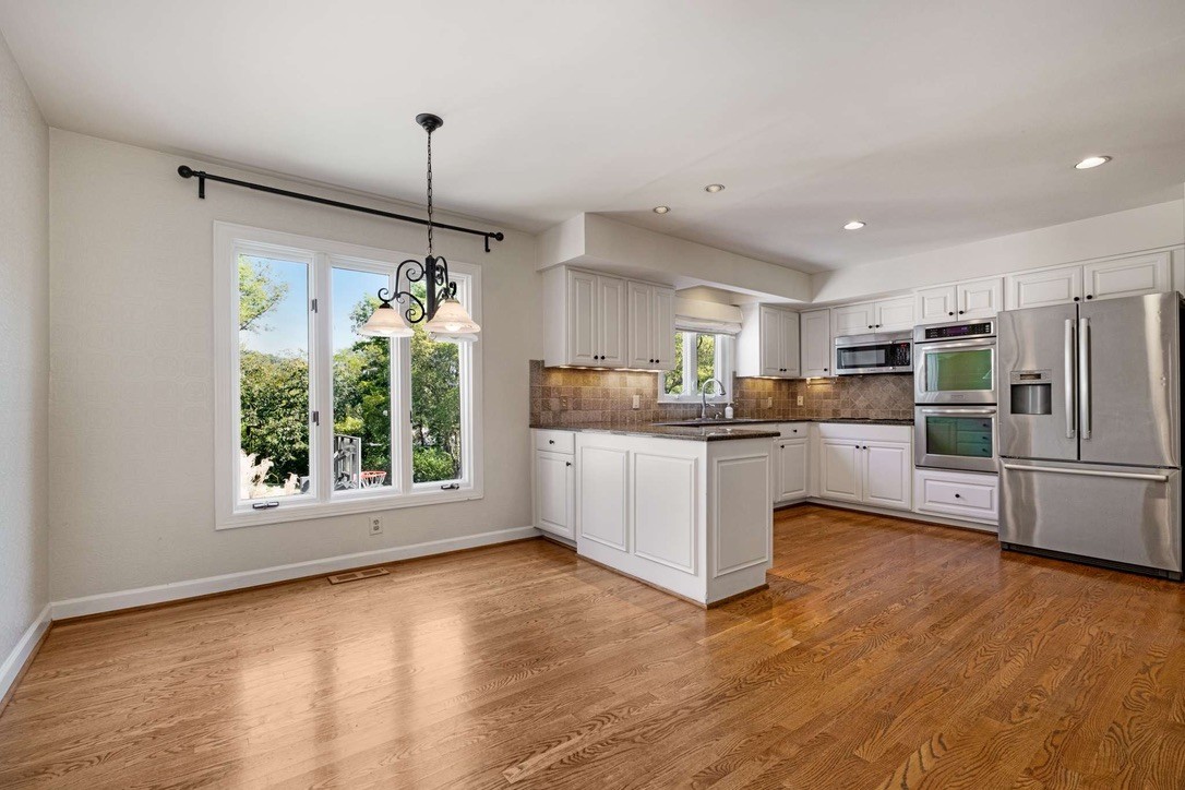 Listing photo id 8 for Nw Columbine Avenue