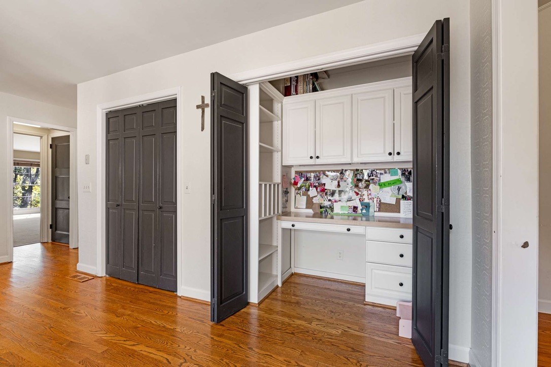 Listing photo id 10 for Nw Columbine Avenue