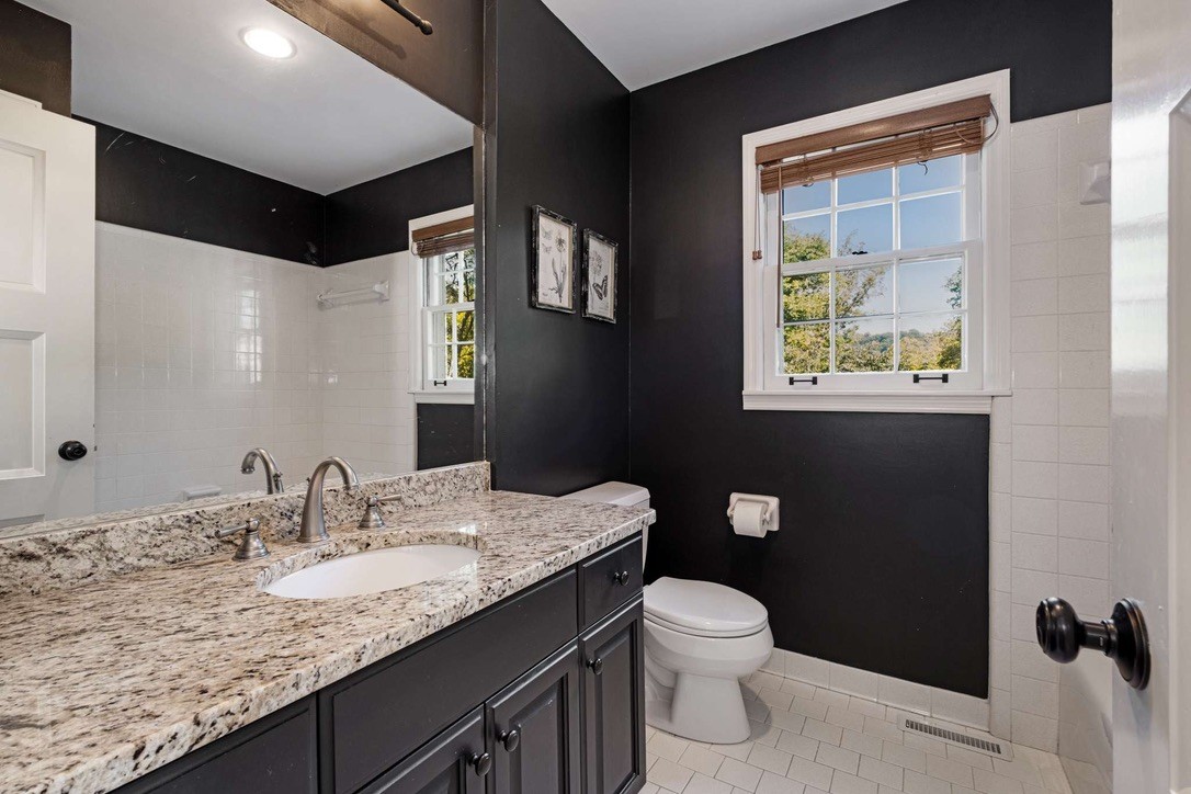 Listing photo id 12 for Nw Columbine Avenue
