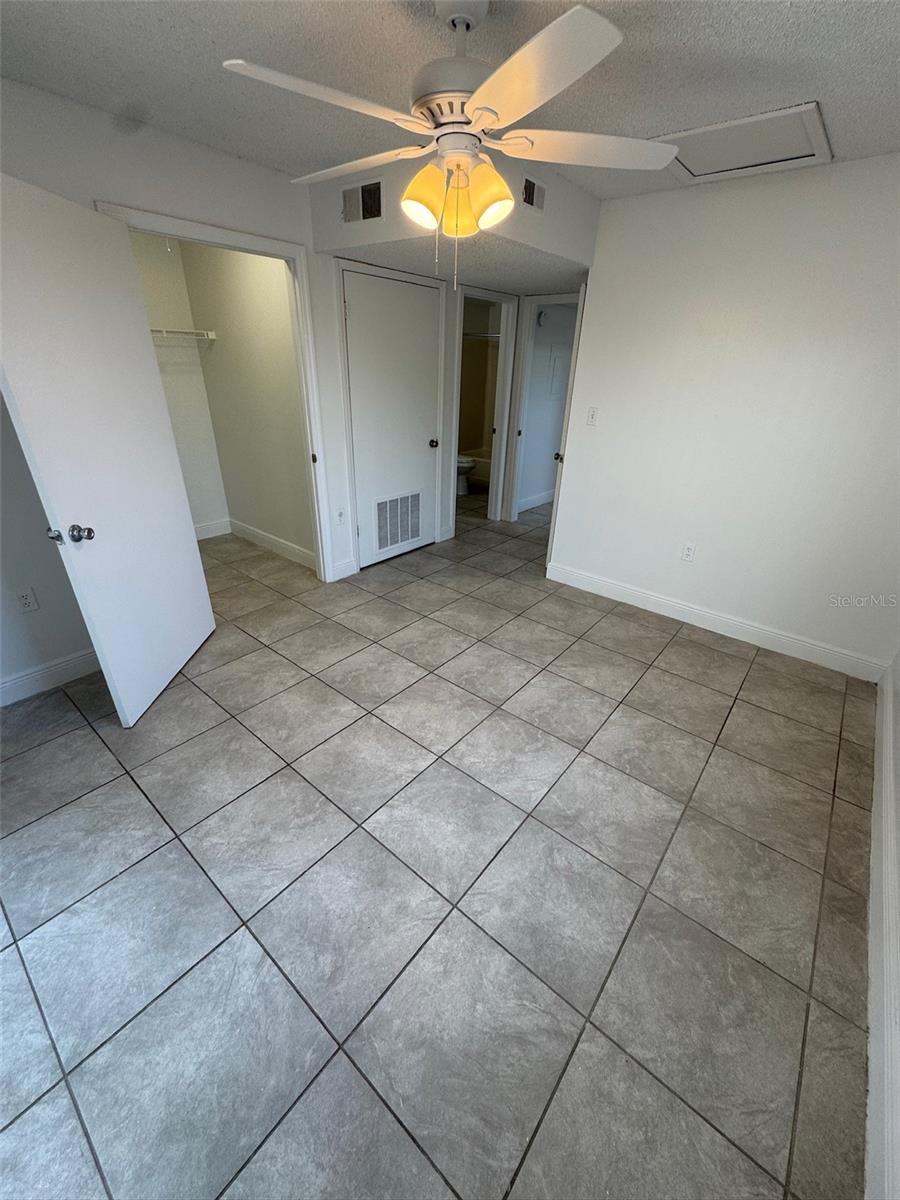 Image 9 of 10 For 1189-1189 Bentley Road 1