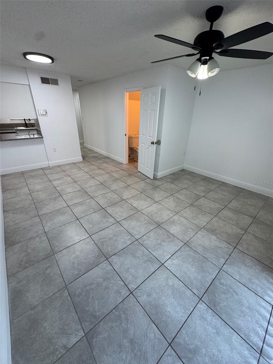 Image 9 of 15 For 1197-1197 Bentley Road 4