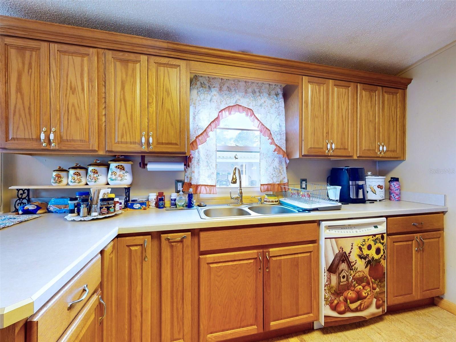 Image 10 of 82 For 13137 47th Court