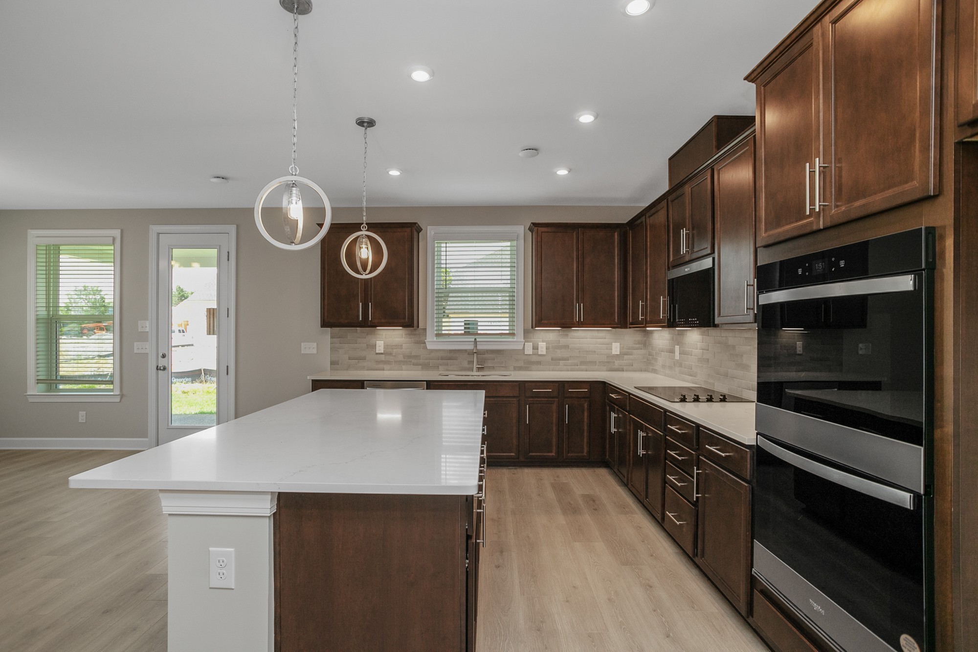 Image 11 of 32 For 12170 90th Street