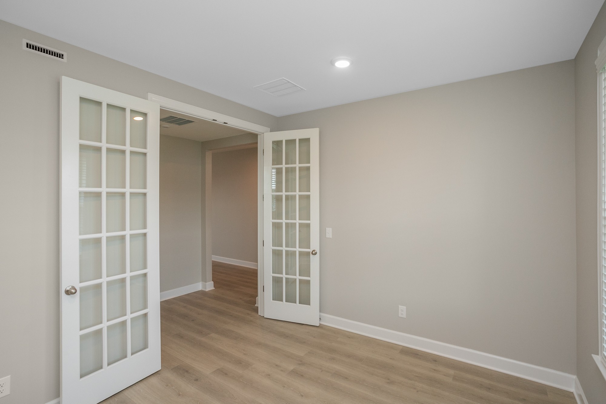 Image 16 of 32 For 12170 90th Street