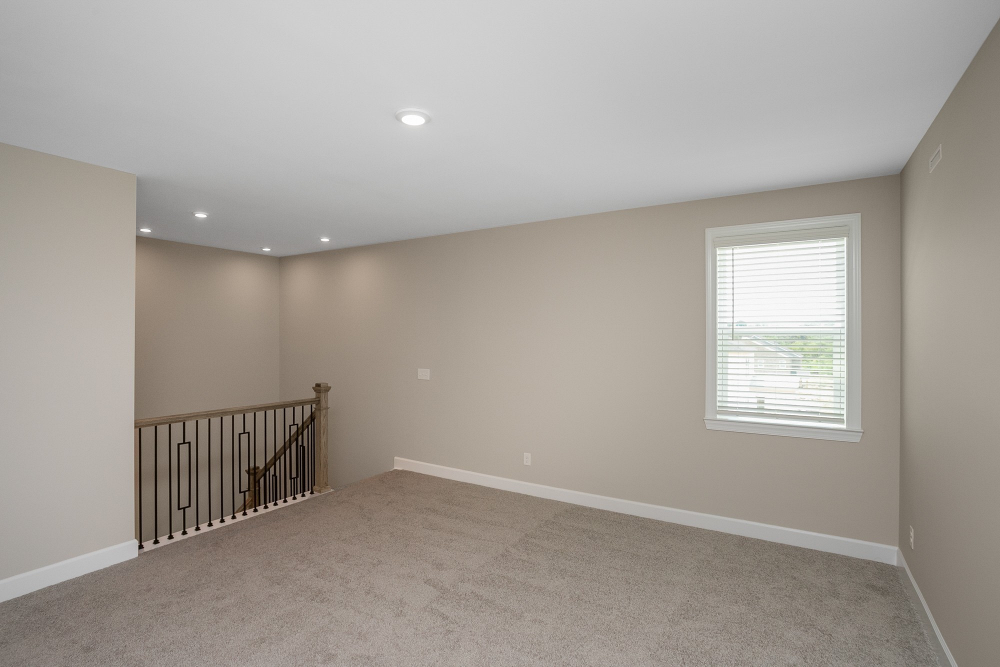 Image 19 of 32 For 12170 90th Street