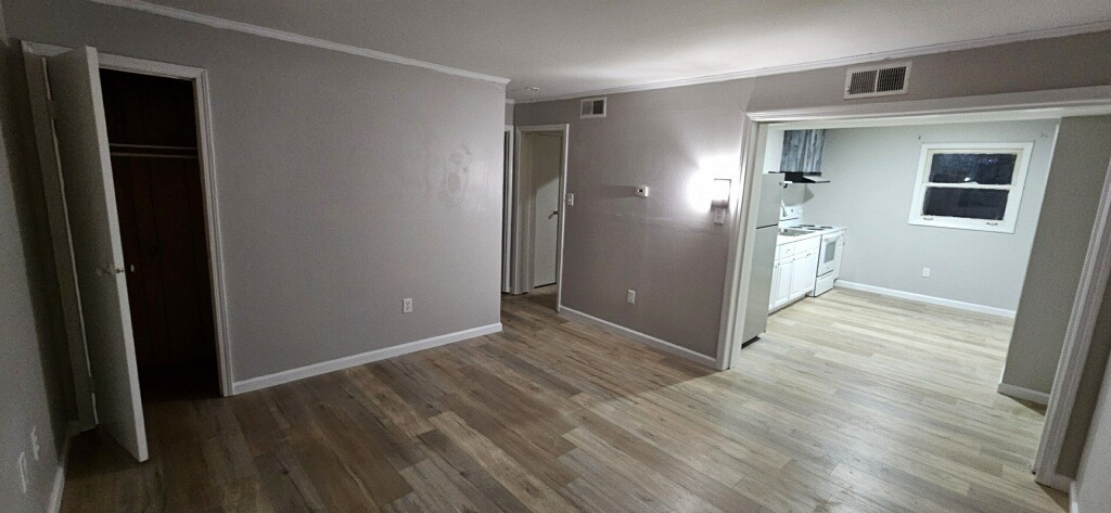 Image 2 of 14 For 3143 Britannia Boulevard D