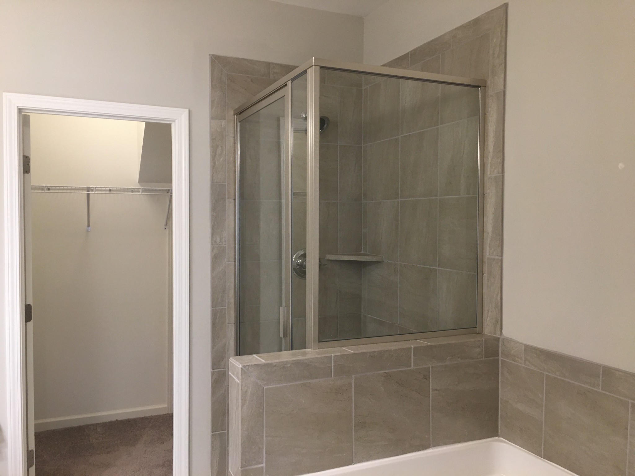Image 11 of 42 For 23708 Plaza Court