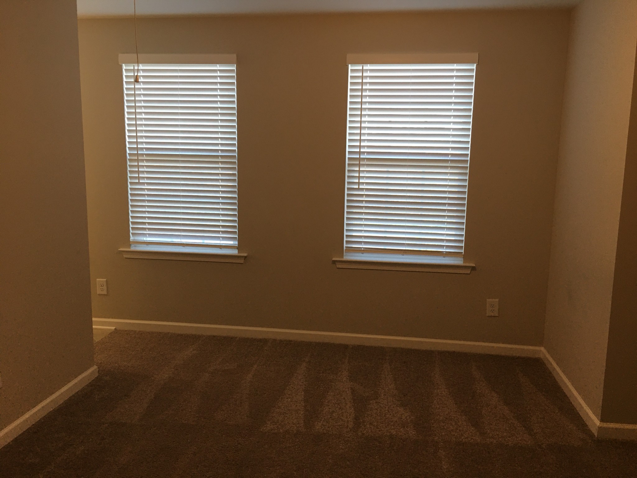 Image 14 of 42 For 23708 Plaza Court