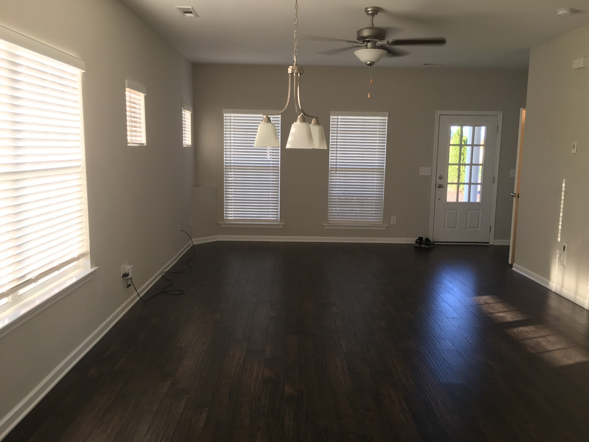 Image 7 of 42 For 23708 Plaza Court