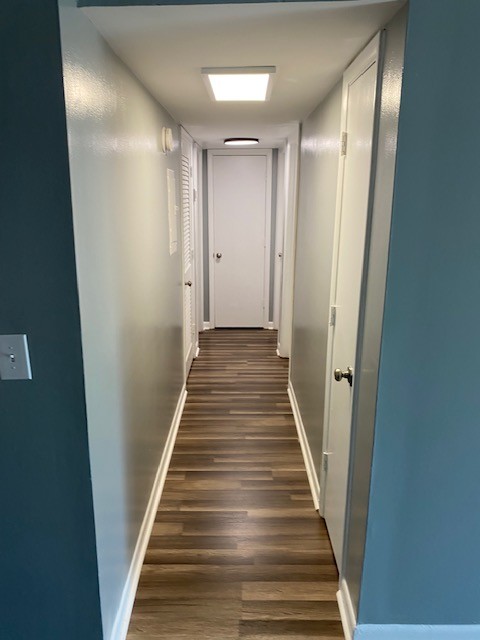 Listing photo id 13 for 930 Abend Drive
