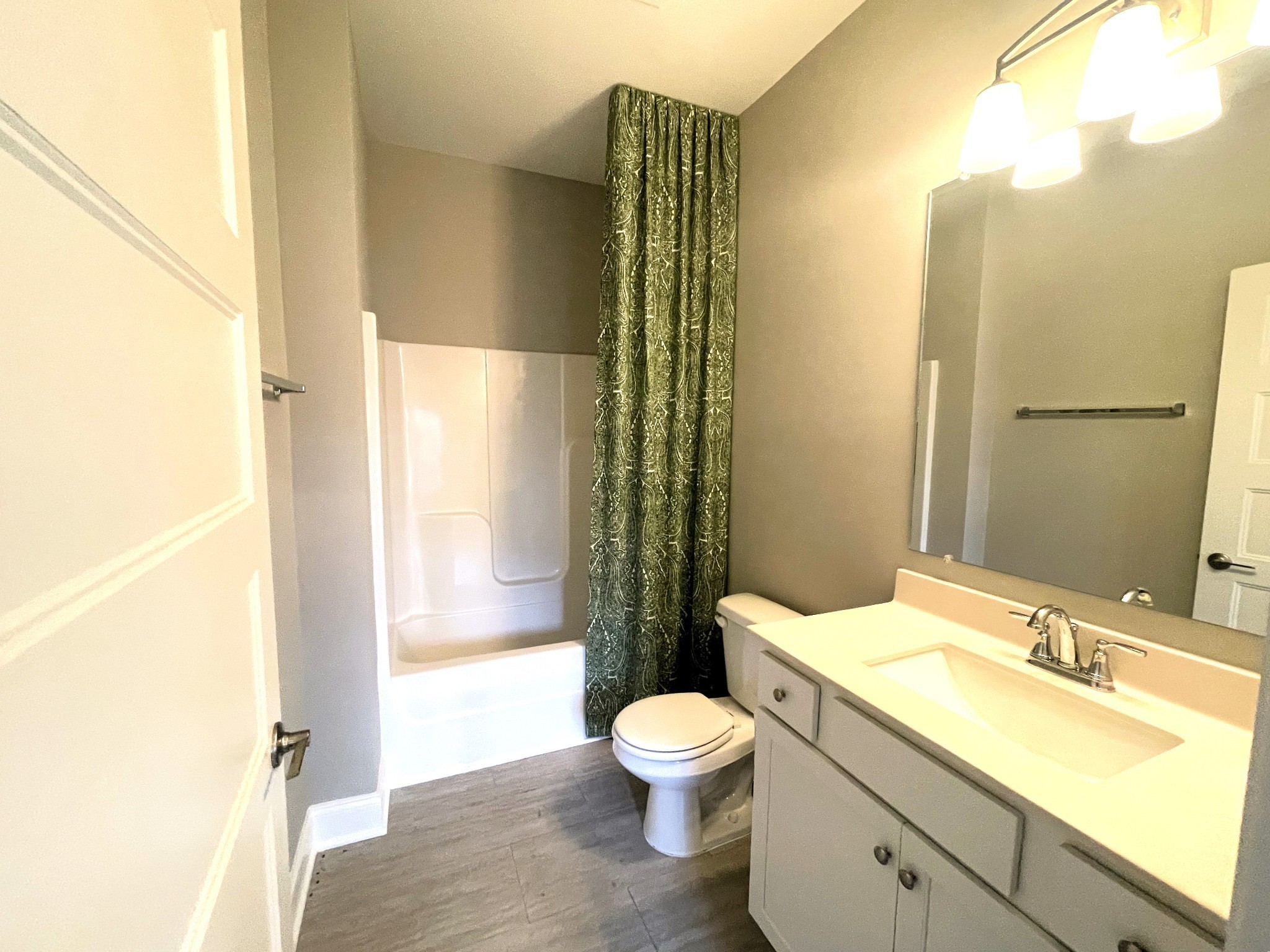 Image 23 of 61 For 3338 Chandler Drive