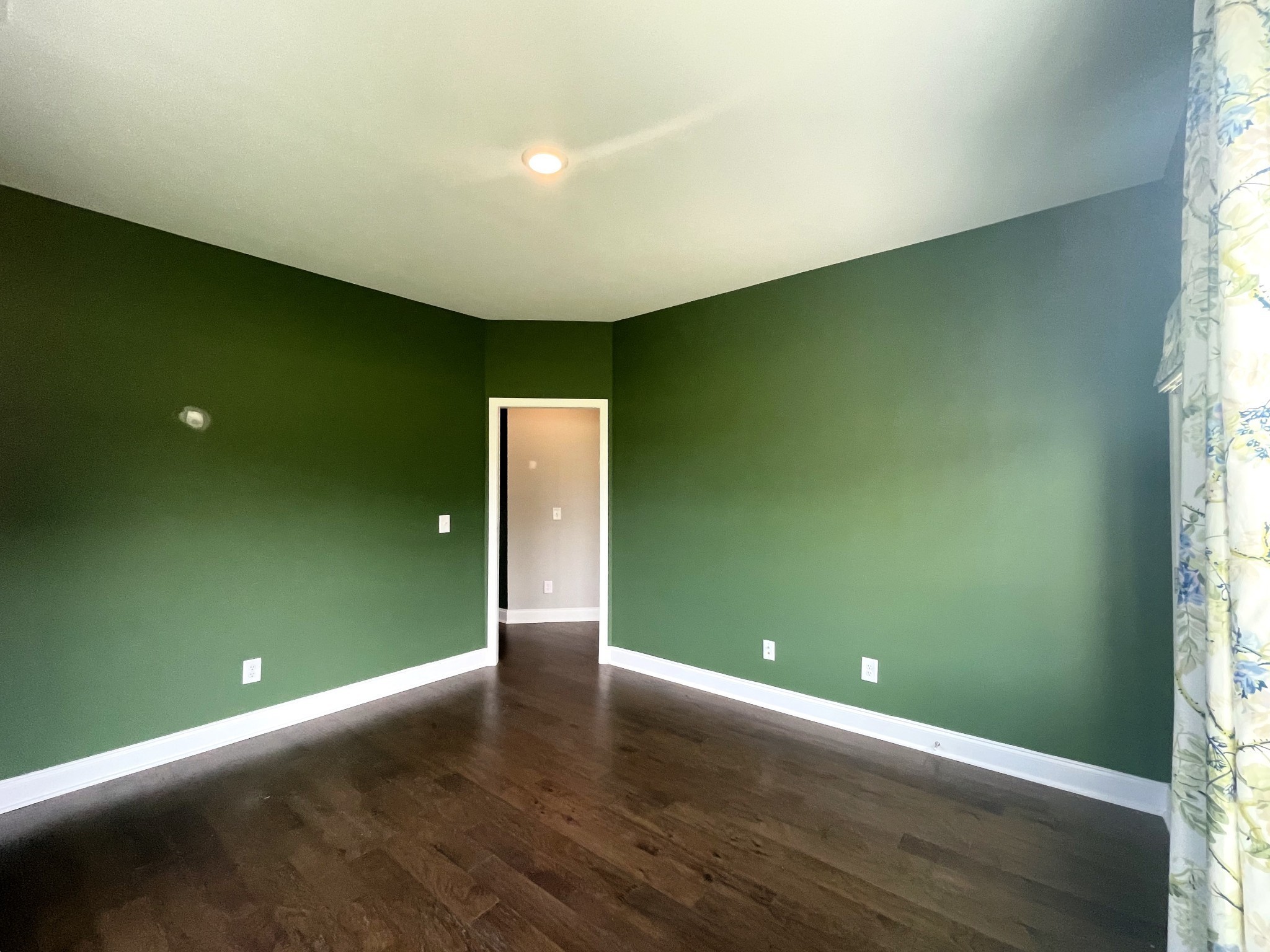Image 4 of 61 For 3338 Chandler Drive