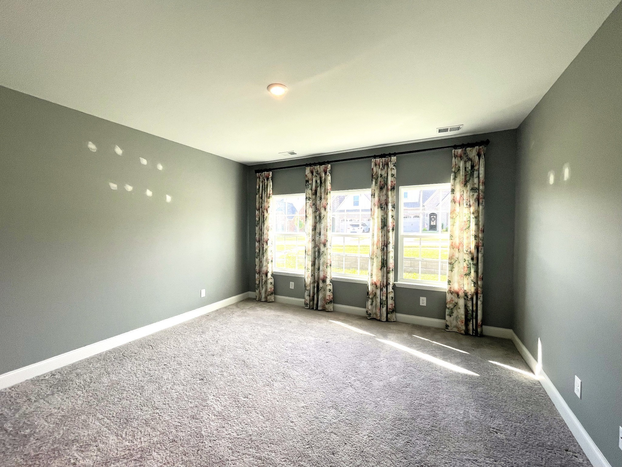 Image 6 of 61 For 3338 Chandler Drive