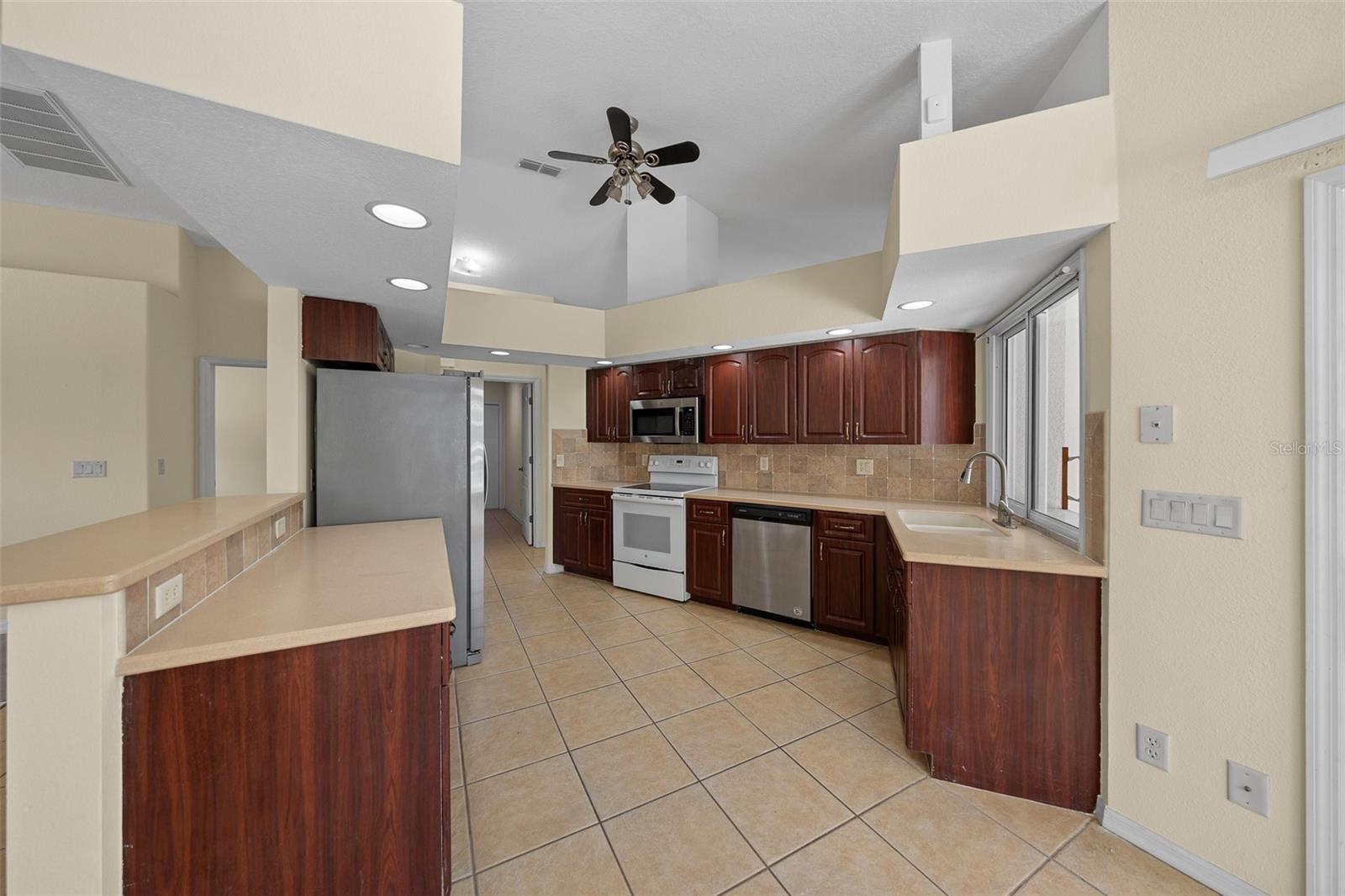 Image 27 of 46 For 8306 Vince Drive
