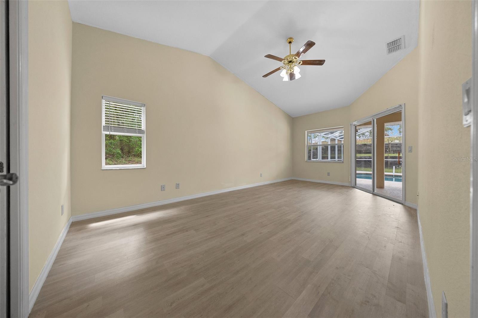 Image 33 of 46 For 8306 Vince Drive