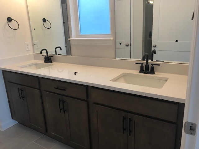 Image 21 of 25 For 12830 Kenwood Lane