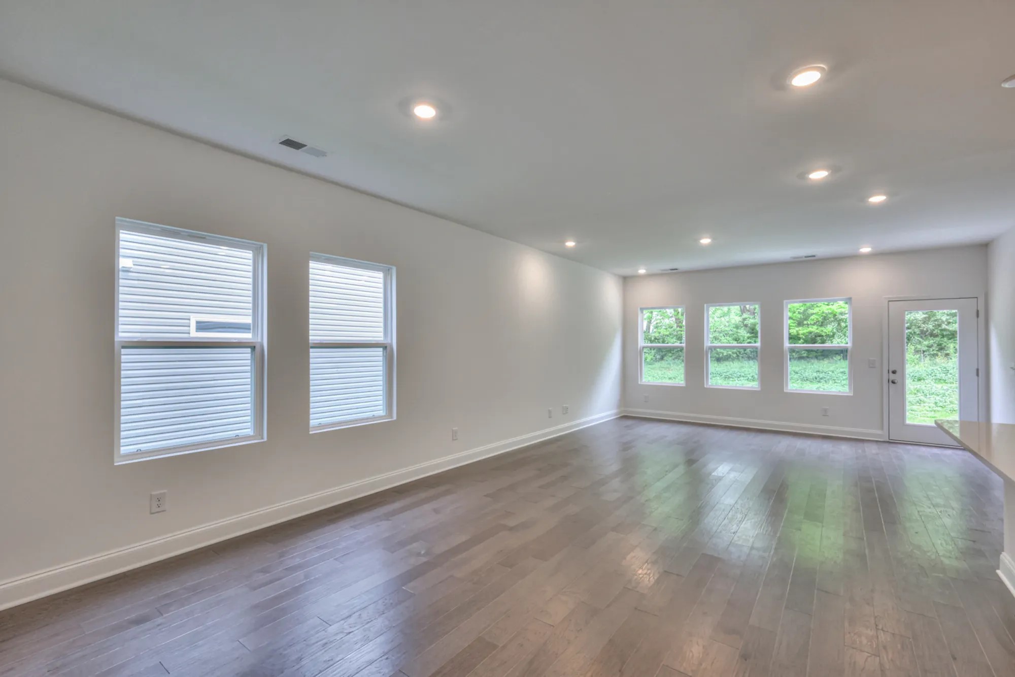 Image 10 of 14 For 624 10th Boulevard