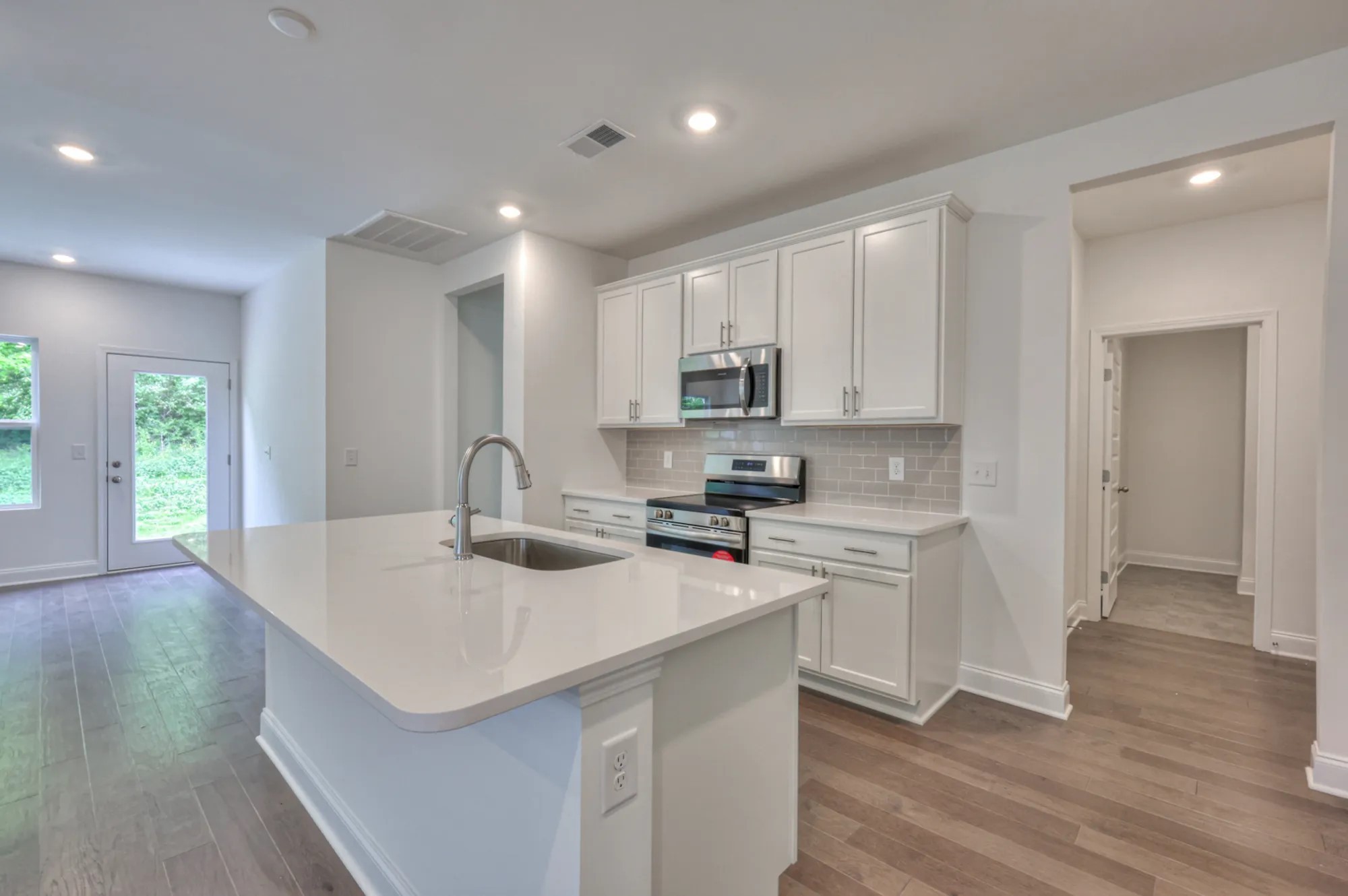 Image 11 of 14 For 624 10th Boulevard