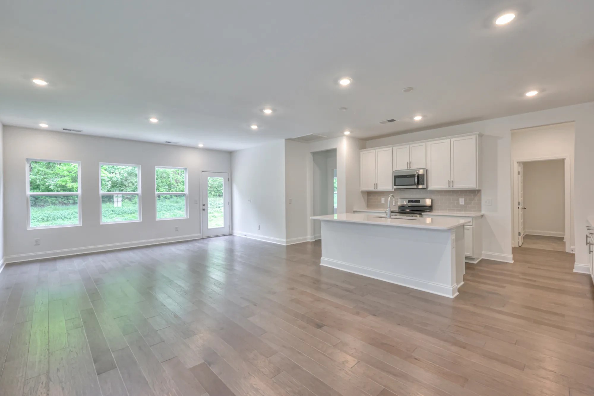 Image 5 of 14 For 624 10th Boulevard