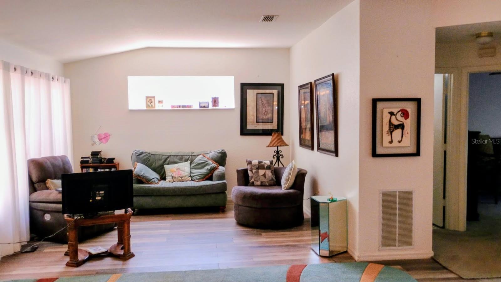 Image 3 of 23 For 11591 78th Avenue