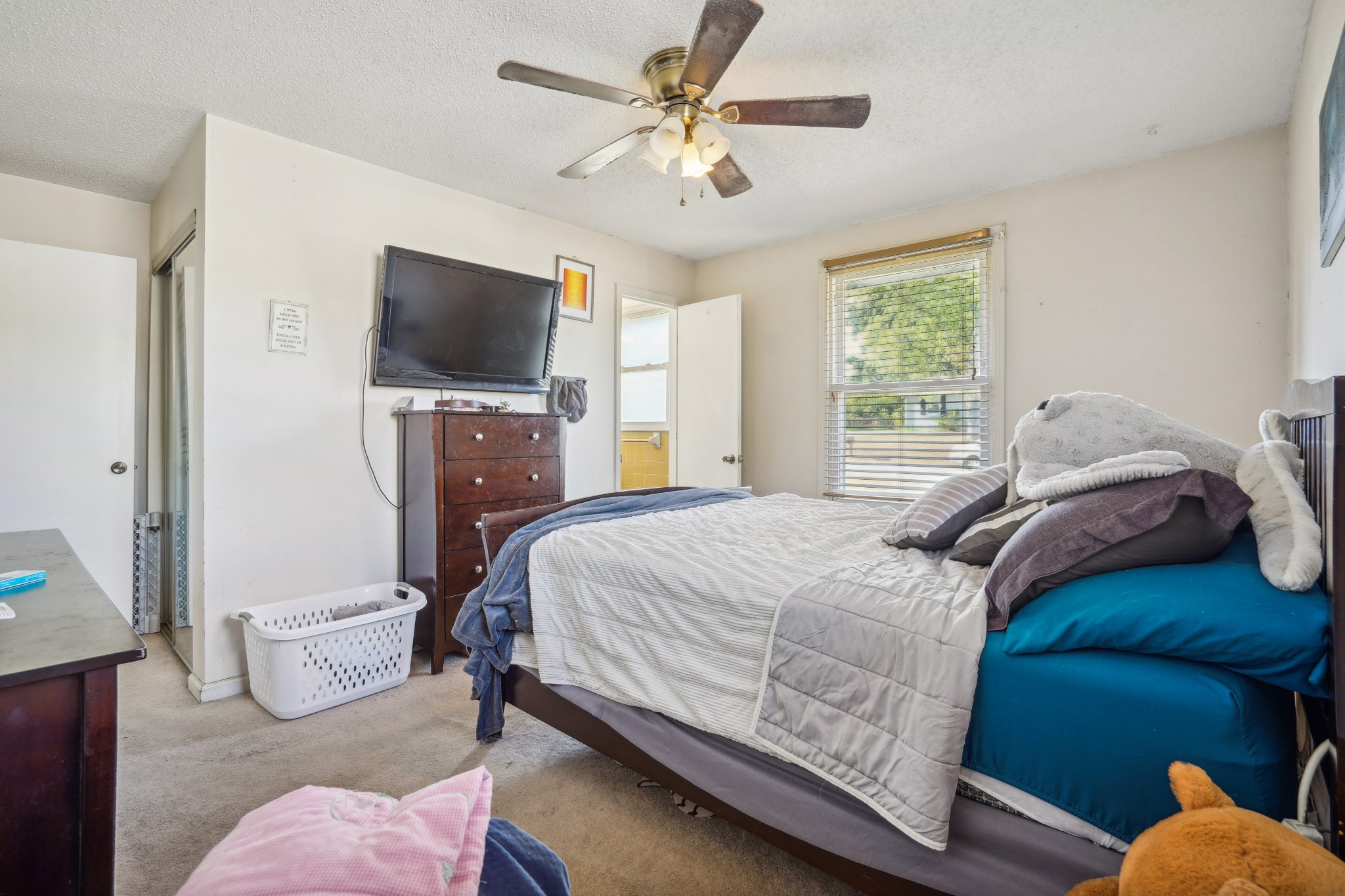 Image 18 of 31 For 15071 16 Place