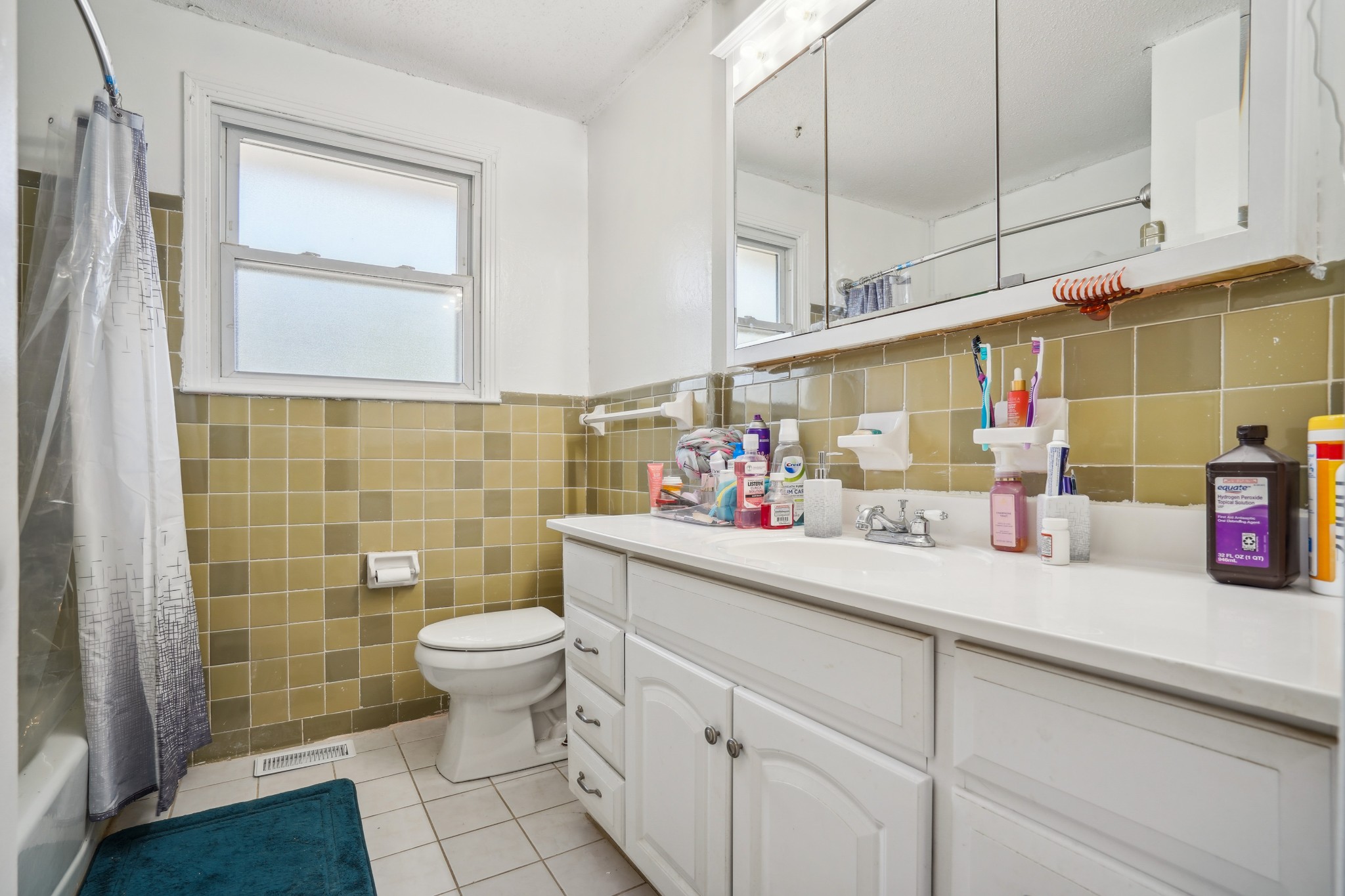 Image 22 of 31 For 15071 16 Place