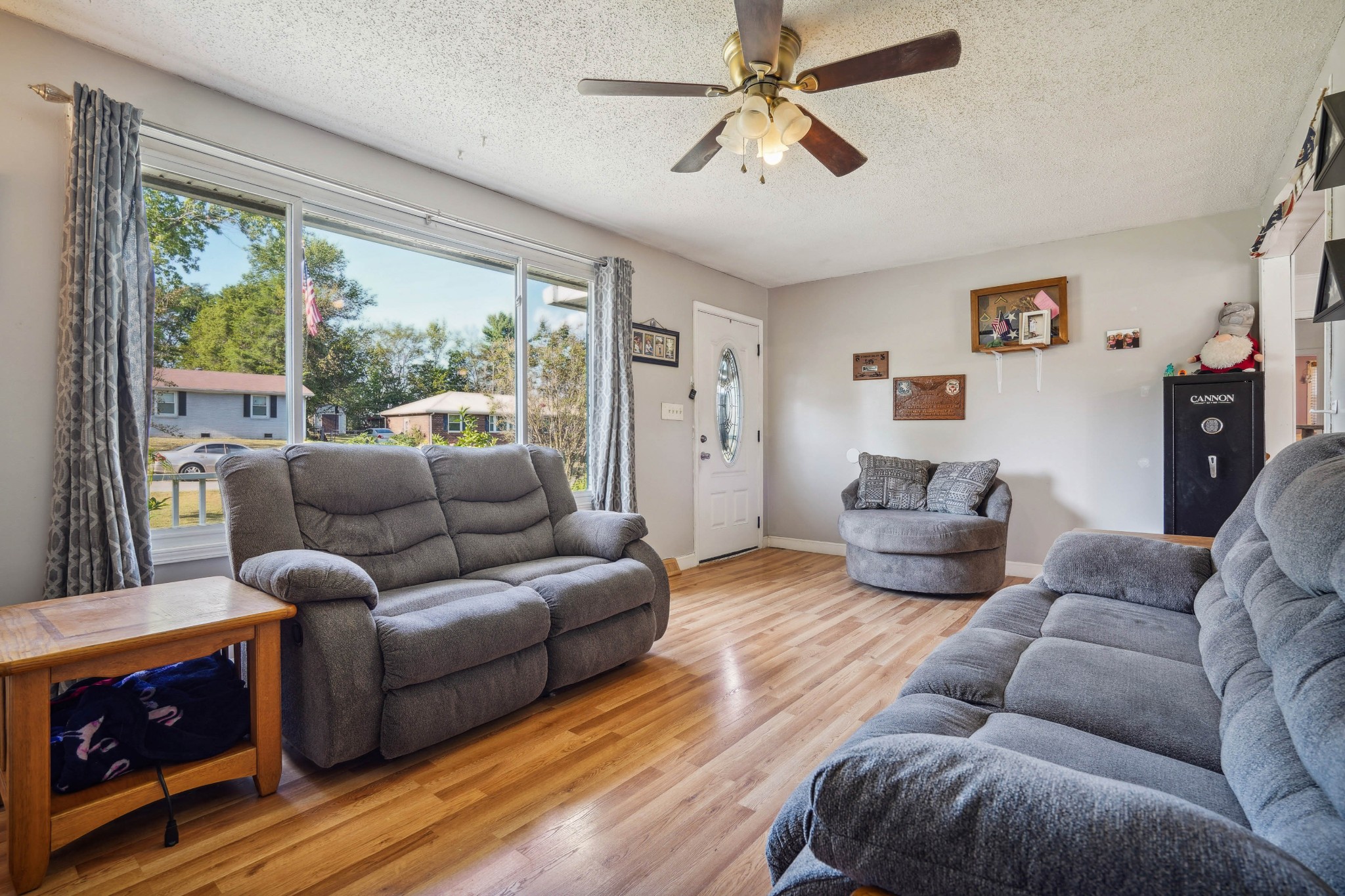 Image 9 of 31 For 15071 16 Place
