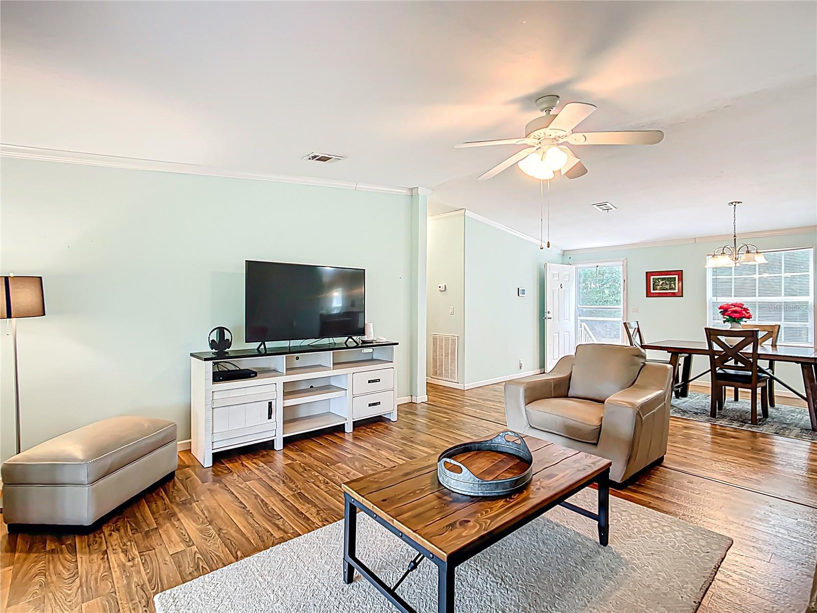 Image 14 of 89 For 10498 18th Terrace