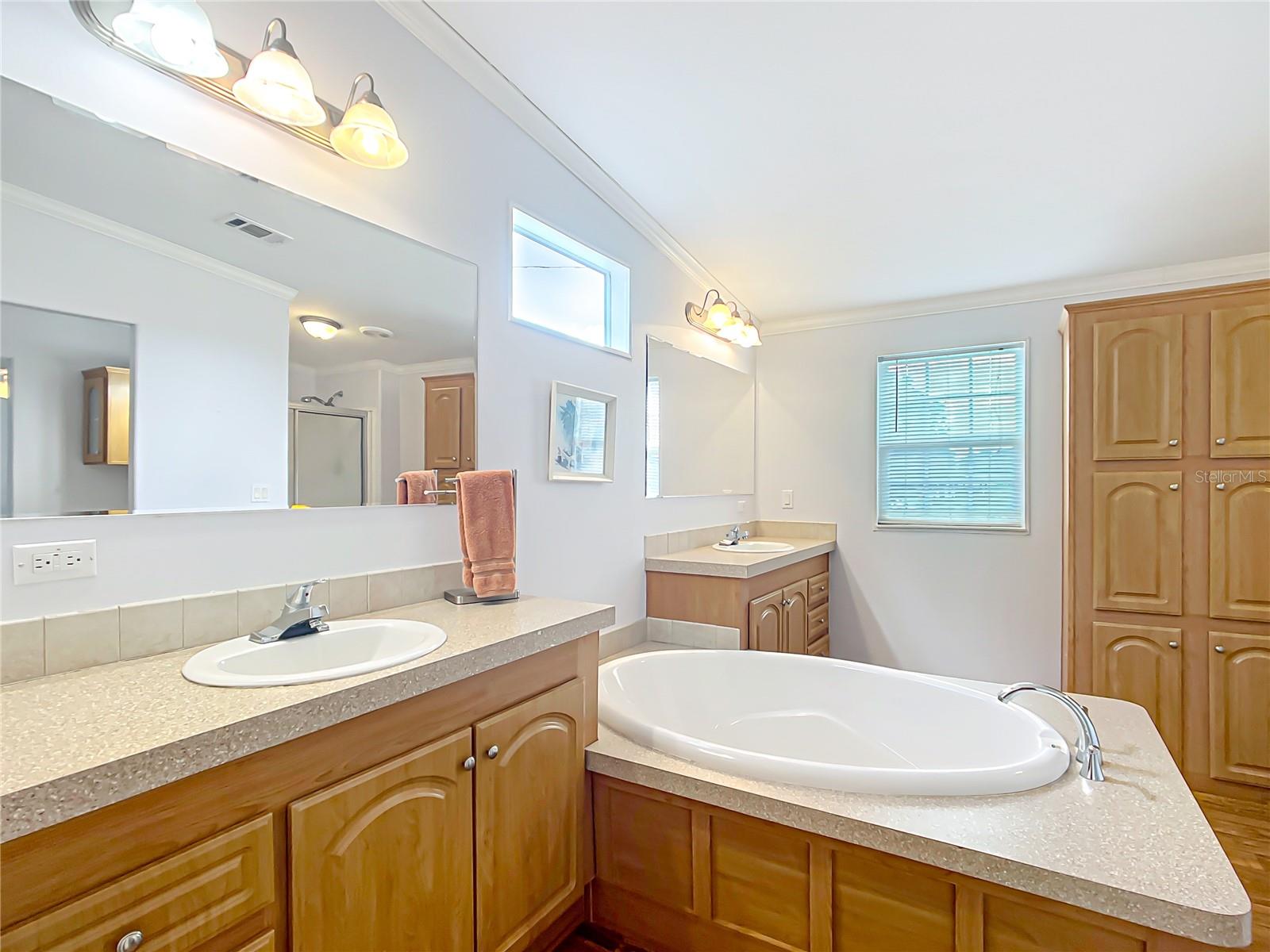 Image 33 of 89 For 10498 18th Terrace