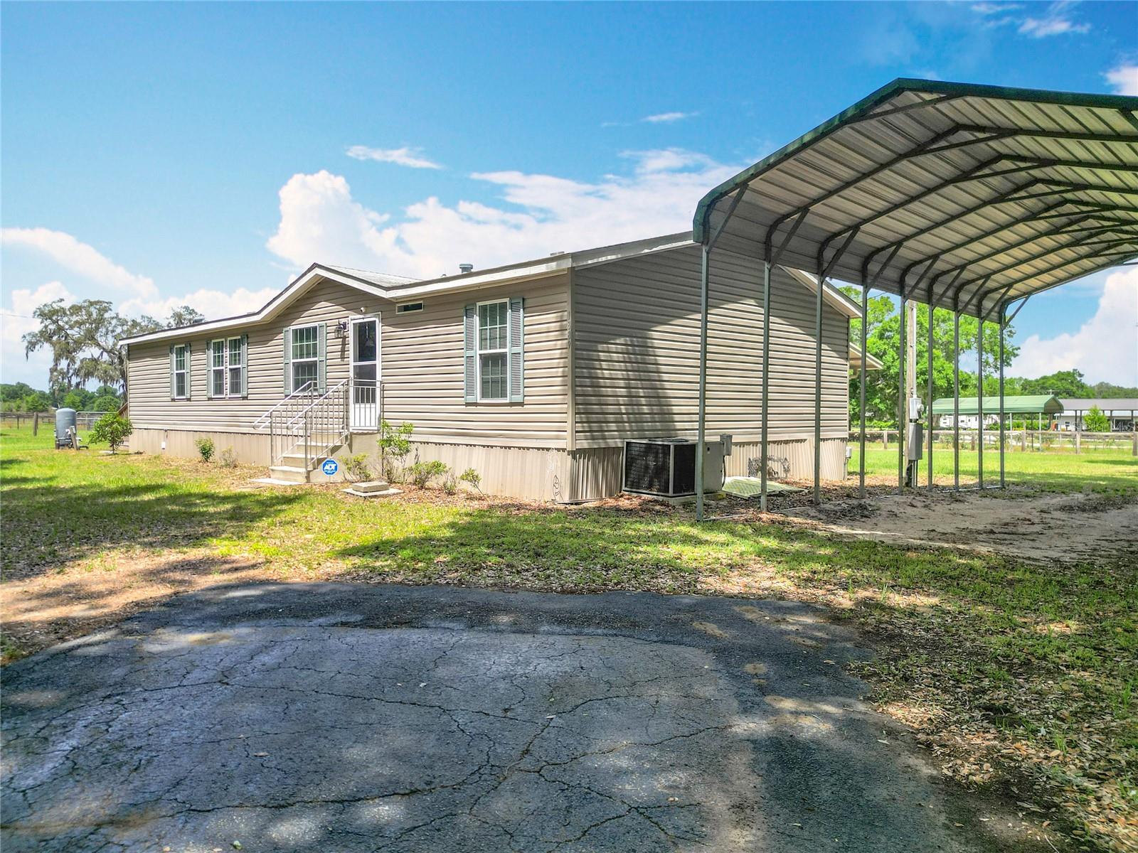 Image 4 of 89 For 10498 18th Terrace