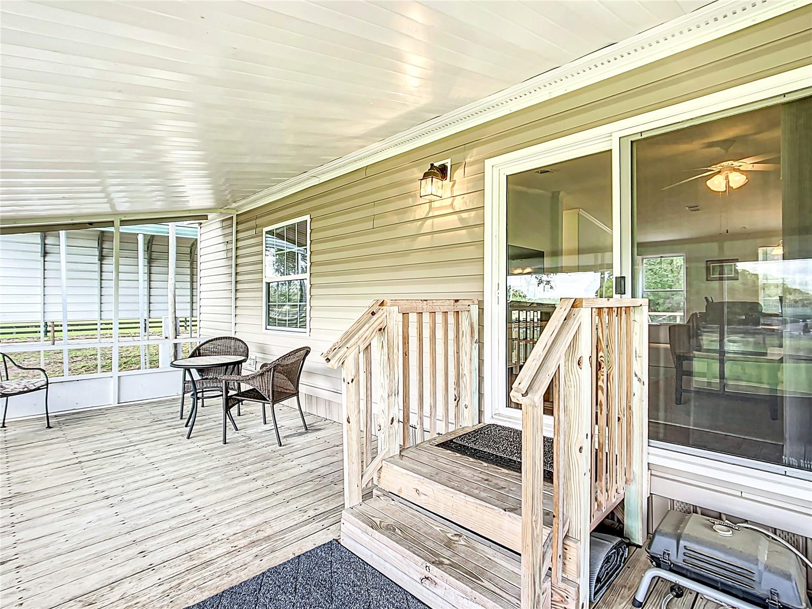 Image 40 of 89 For 10498 18th Terrace