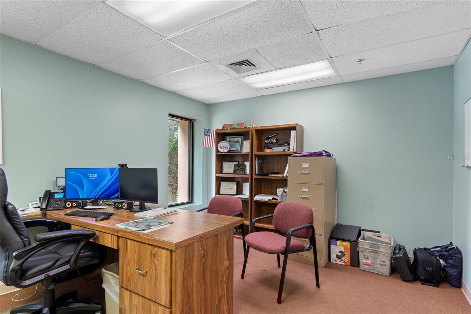Listing photo id 21 for 1624 Meadowcrest Boulevard 2