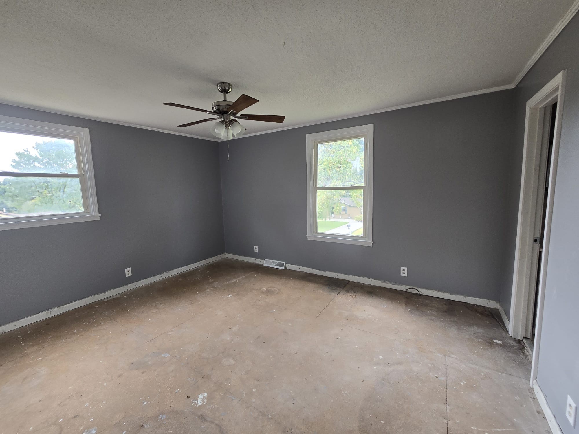 Listing photo id 10 for 11 Sweetgum Court S
