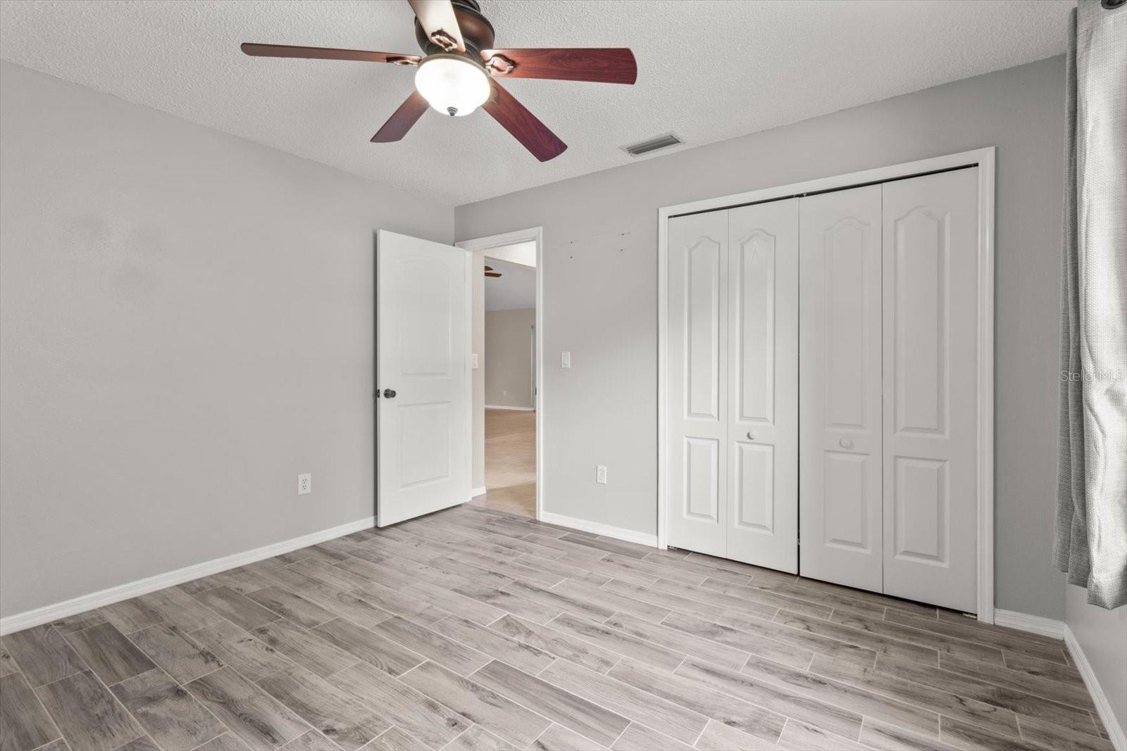 Listing photo id 23 for 11 Sweetgum Court S