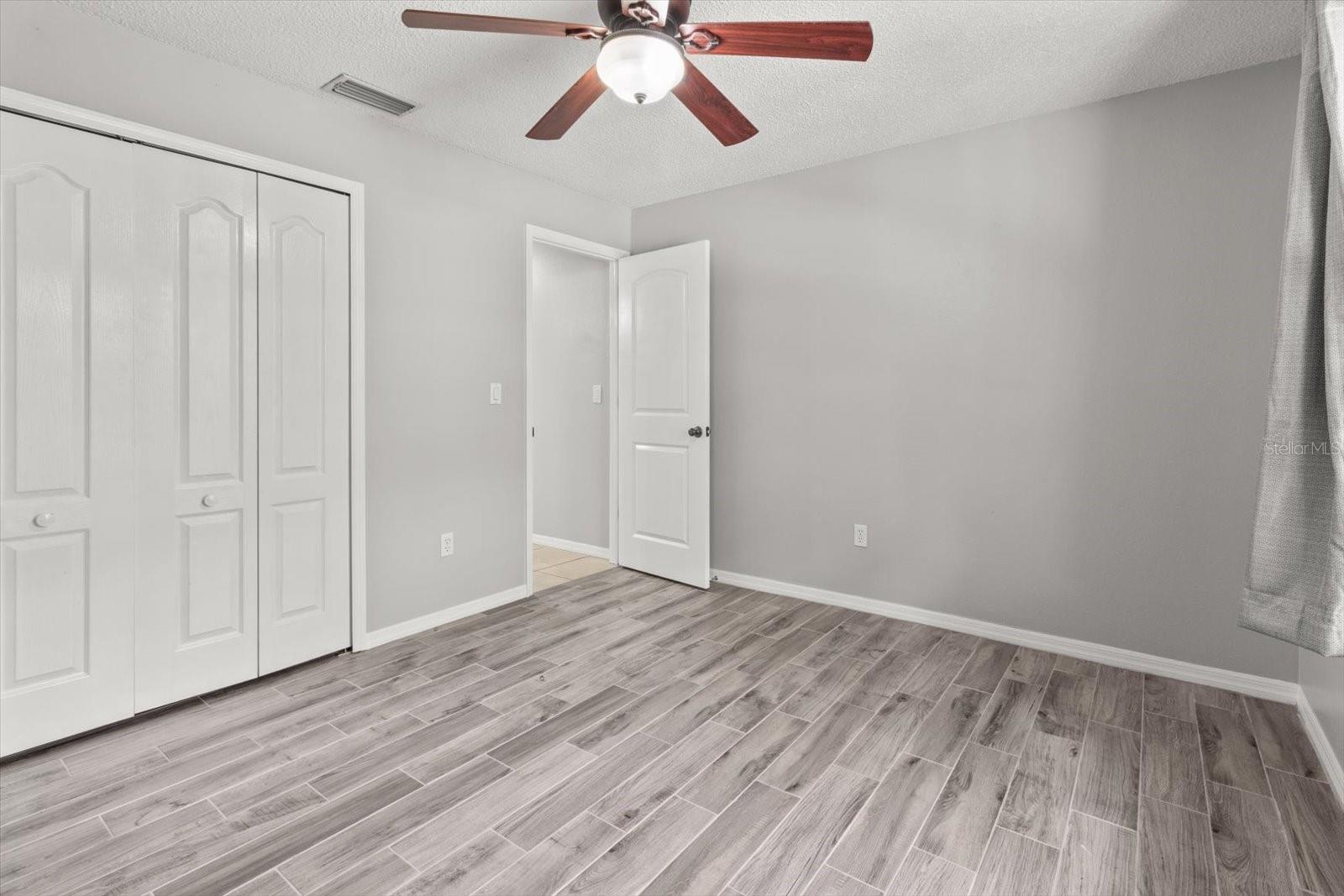 Listing photo id 27 for 11 Sweetgum Court S