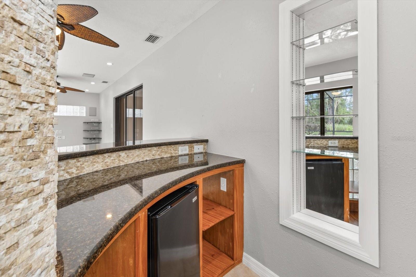 Listing photo id 30 for 11 Sweetgum Court S