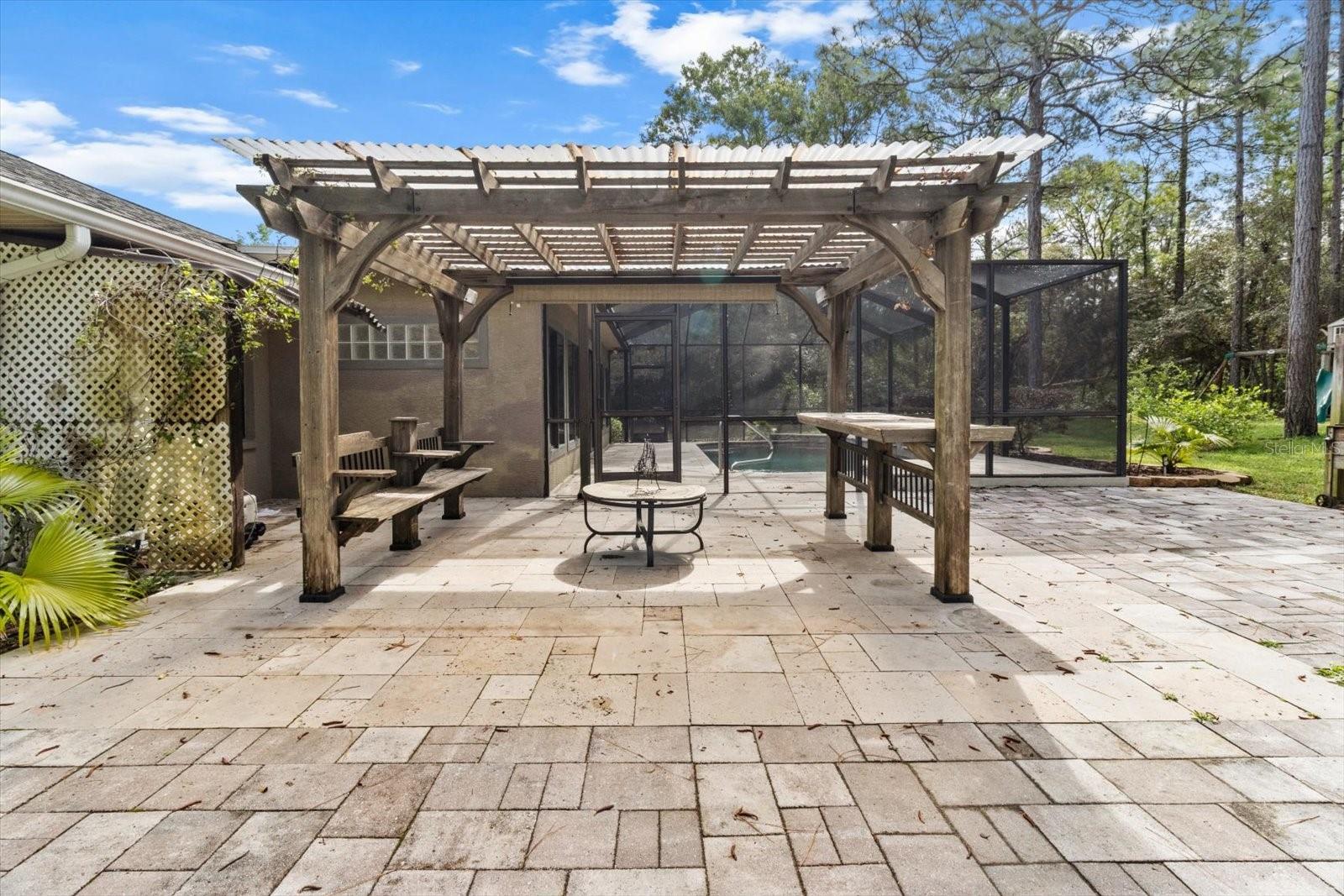 Listing photo id 37 for 11 Sweetgum Court S
