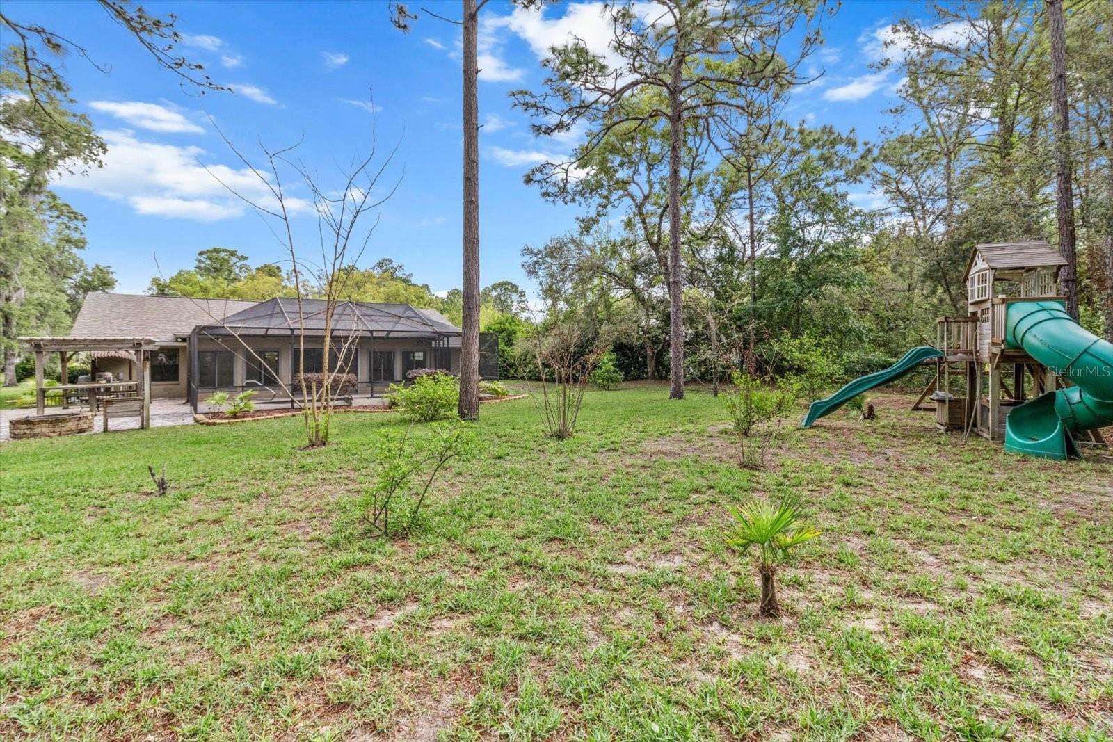 Listing photo id 42 for 11 Sweetgum Court S
