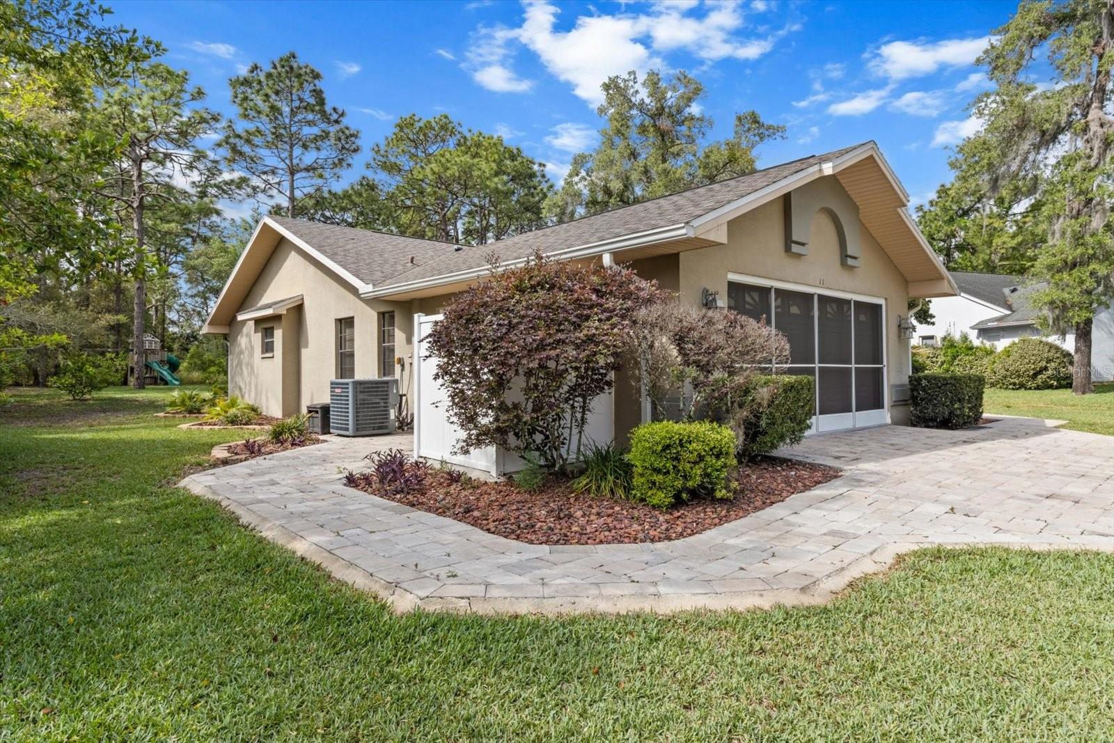 Listing photo id 43 for 11 Sweetgum Court S