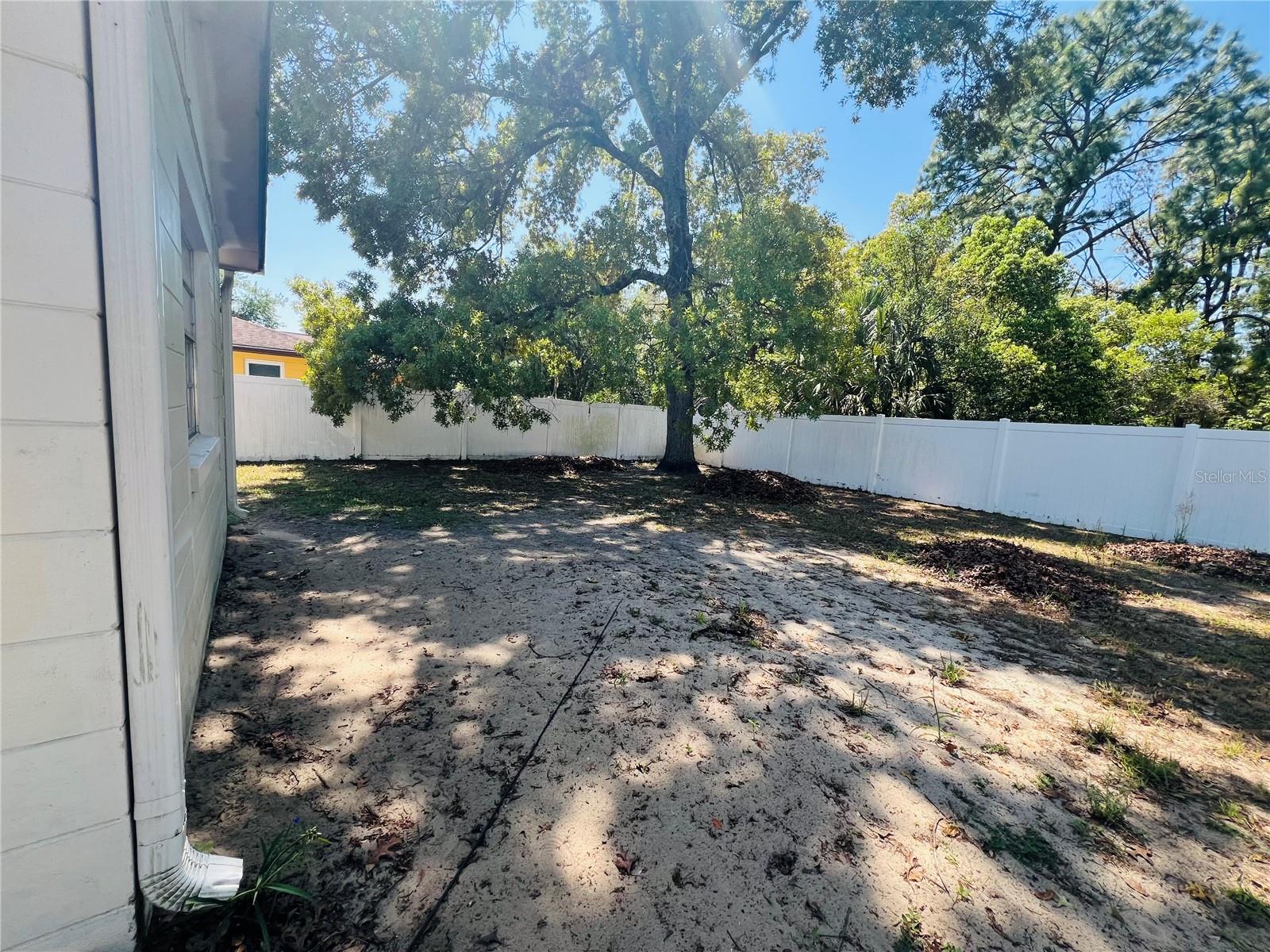Image 15 of 22 For 14646 43rd Court Road