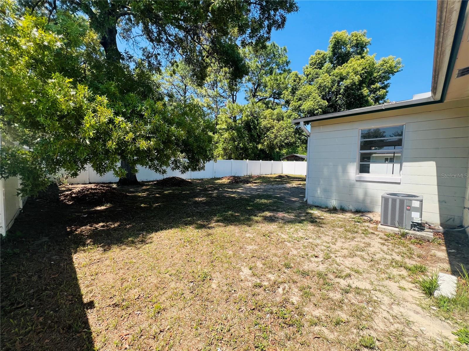 Image 17 of 22 For 14646 43rd Court Road