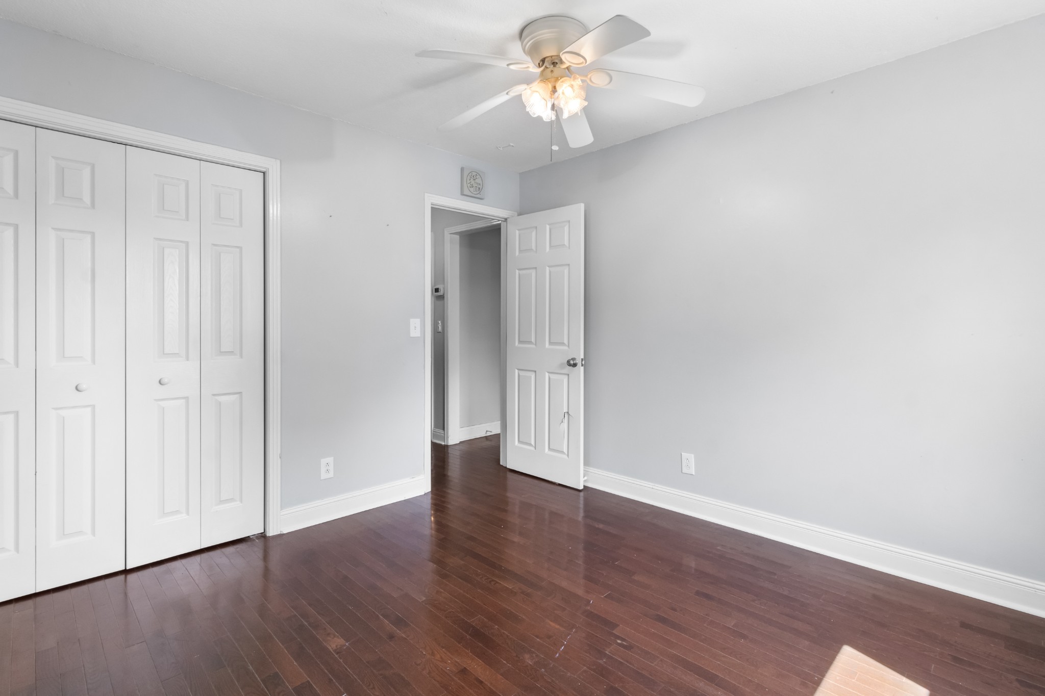 Image 15 of 59 For 11631 Clubview Drive