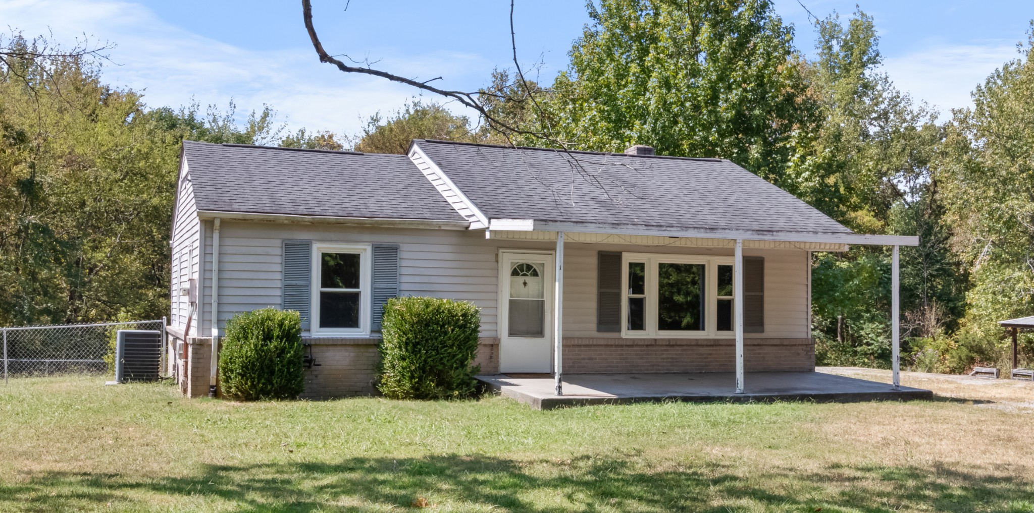 Image 2 of 59 For 11631 Clubview Drive