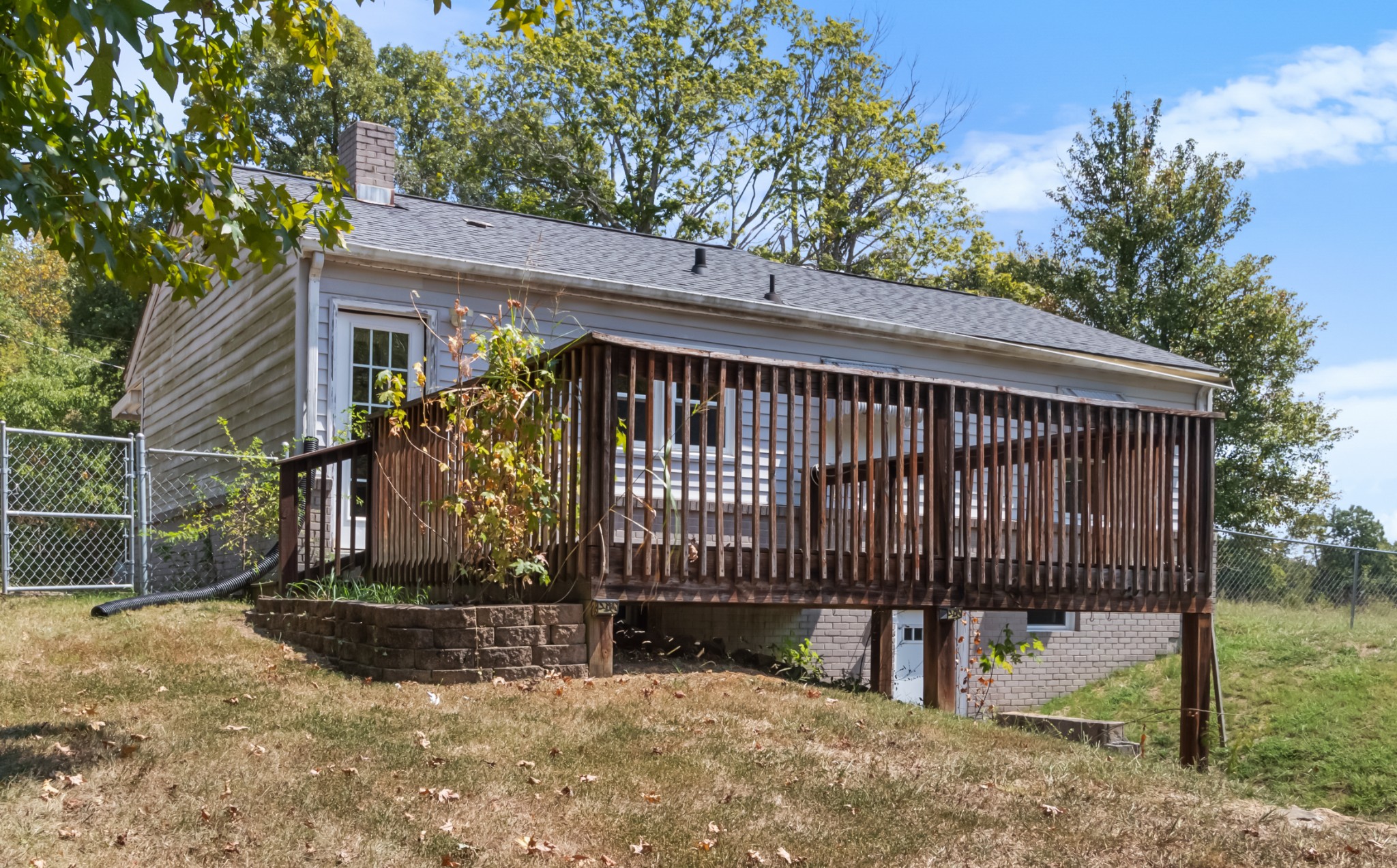 Image 24 of 59 For 11631 Clubview Drive