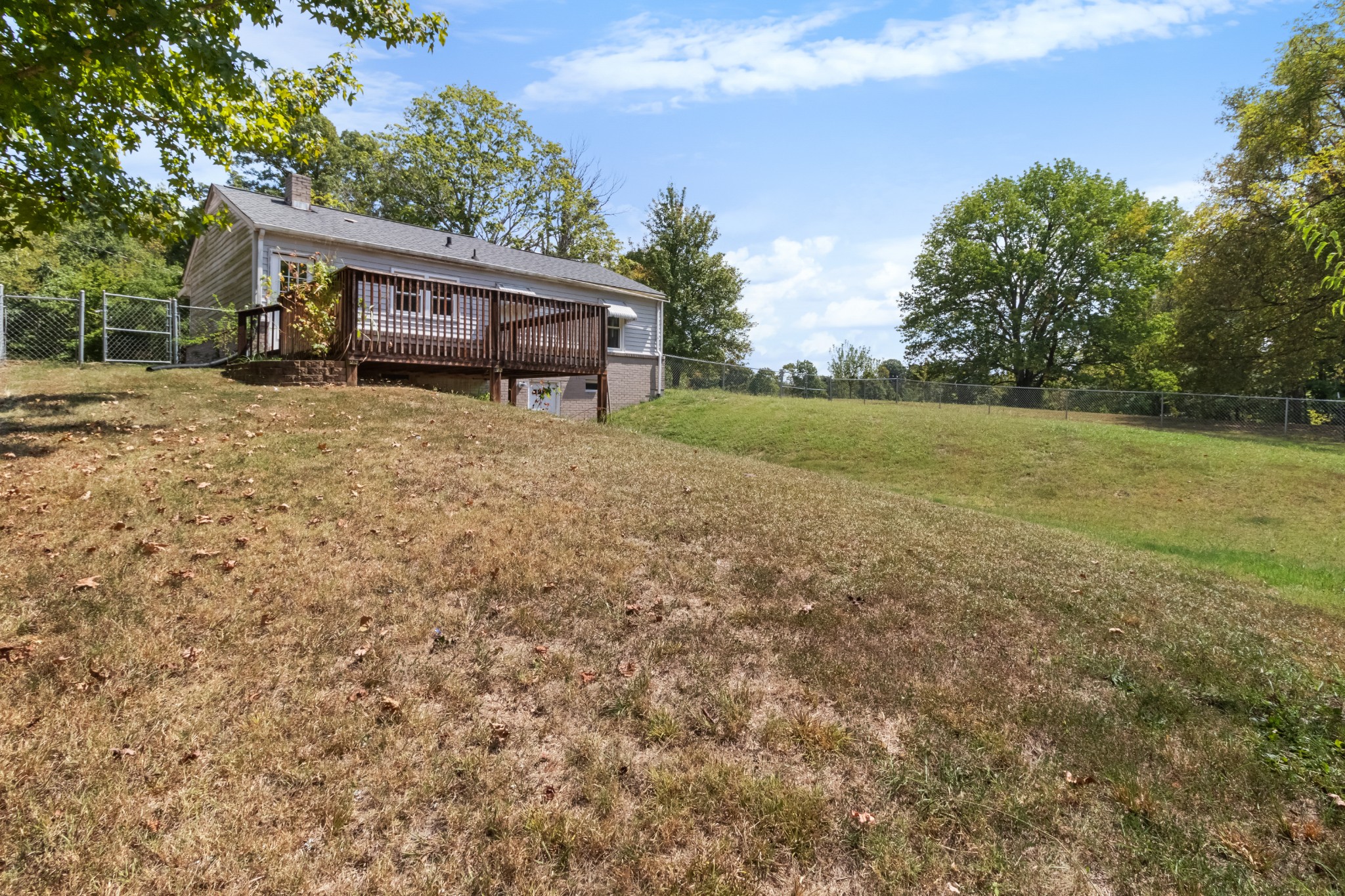 Image 25 of 59 For 11631 Clubview Drive